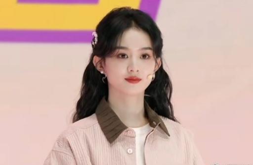 赵丽颖央视直播生图曝光,模样大变被疑整容,网友:换脸了休闲区蓝鸢梦想 - Www.slyday.coM 赵丽颖央视直播生图曝光,模样大变被疑整容,网友:换脸了休闲区蓝鸢梦想 - Www.slyday.coM