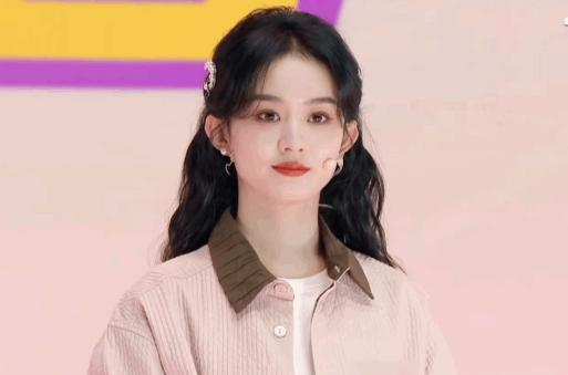 赵丽颖央视直播生图曝光,模样大变被疑整容,网友:换脸了休闲区蓝鸢梦想 - Www.slyday.coM 赵丽颖央视直播生图曝光,模样大变被疑整容,网友:换脸了休闲区蓝鸢梦想 - Www.slyday.coM