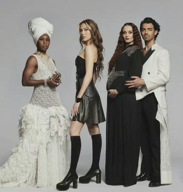 谷爱凌亮相Met Gala！装扮却遭网友吐槽，如何看待外界对她评价？休闲区蓝鸢梦想 - Www.slyday.coM