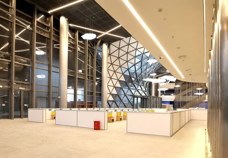 上海首个“帐篷式方舱”已有超2700人出院休闲区蓝鸢梦想 - Www.slyday.coM