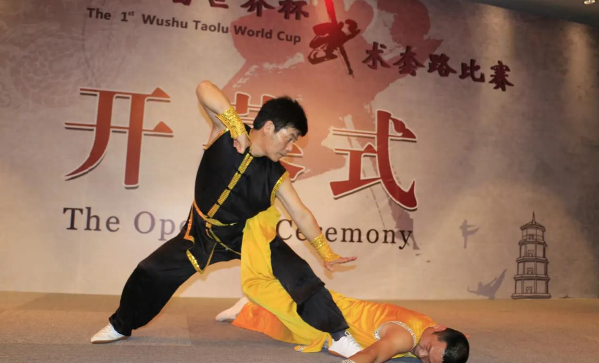 以及福建武协的常务理事和高级教练,地术拳协会的会长,福州武协的副