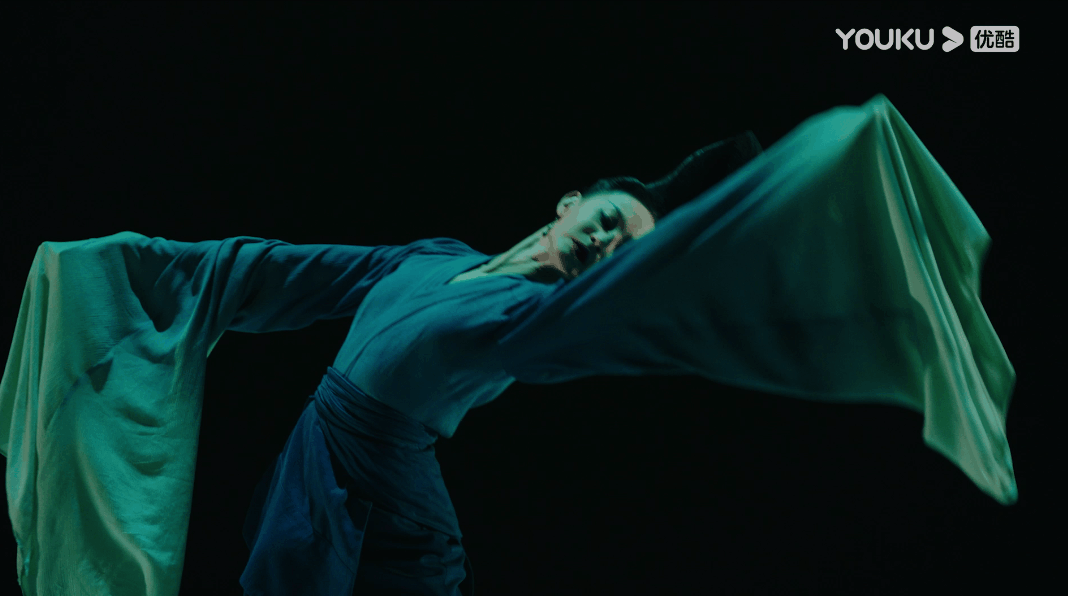 春晚上@孟庆旸 的一舞《只此青绿》……|春节联欢晚会|只此青绿_新浪