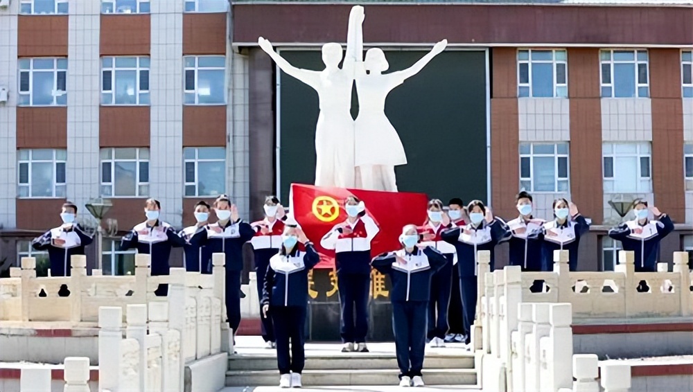 大安一中举办庆祝建团百年暨纪念五四运动云直播文艺汇演