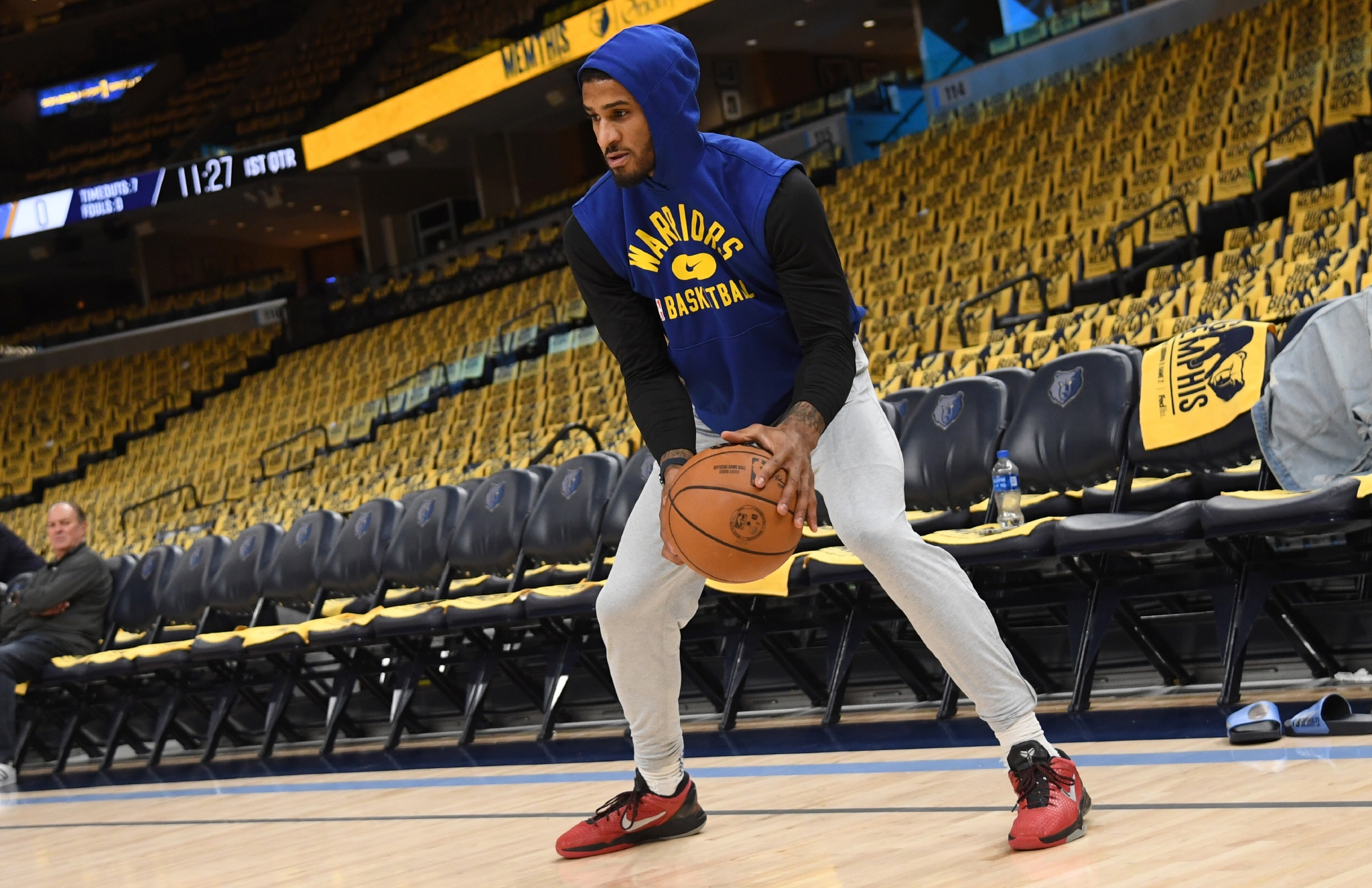 左肘骨折 小佩顿明日进行mri核实伤情|勇士|骨折|佩顿_新浪新闻