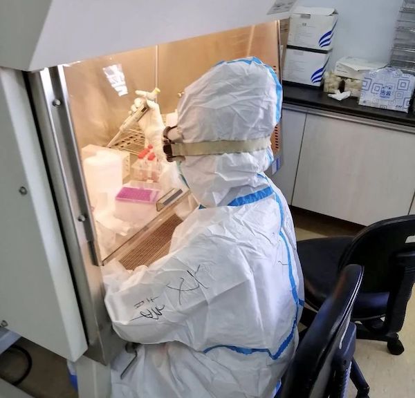 抗疫的每个岗位都有年轻身影！致敬白衣青年，感谢每一个无惧无畏的你！休闲区蓝鸢梦想 - Www.slyday.coM