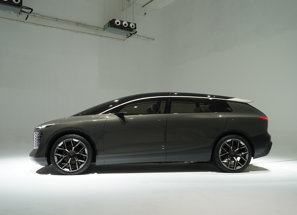 奥迪发布全新mpv了车长5510mm对开门设计还配4座和空气悬架