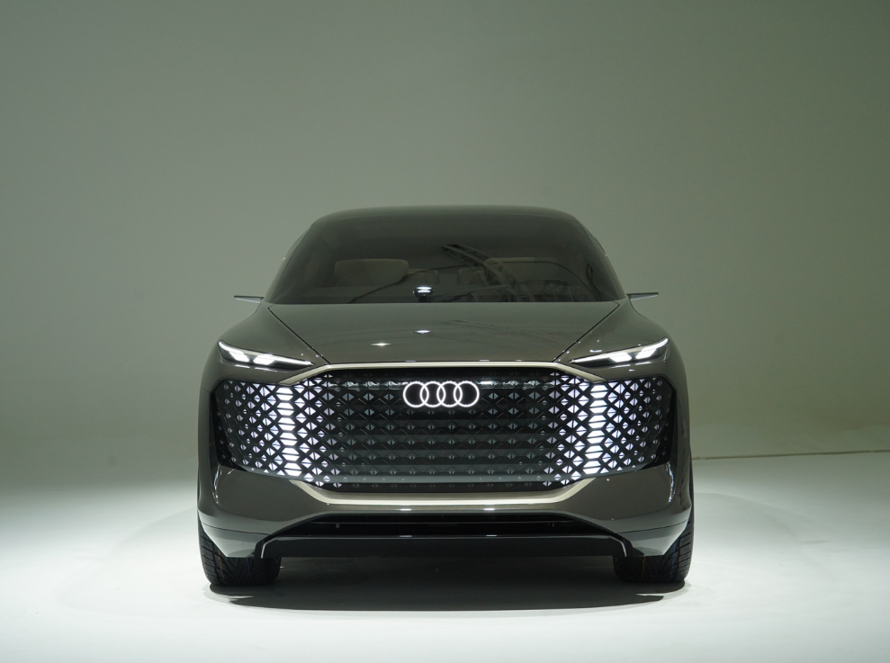 奥迪发布全新mpv了车长5510mm对开门设计还配4座和空气悬架