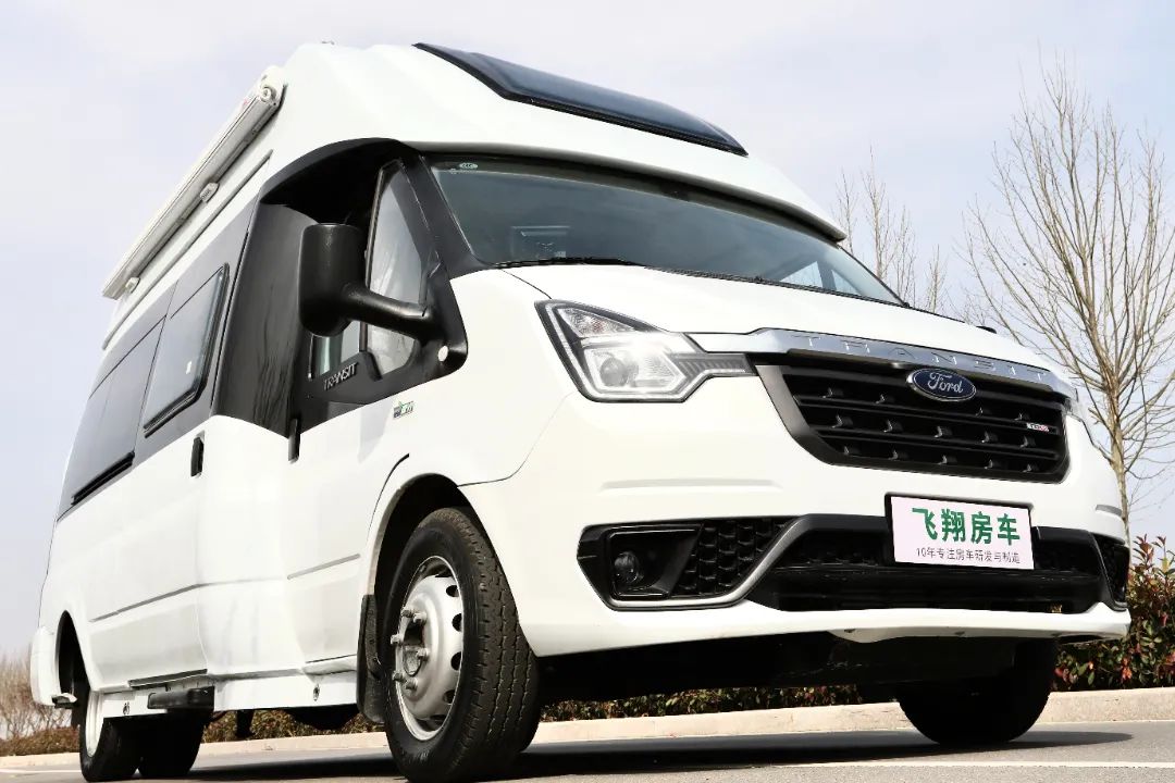 配置细节全部拉满飞翔铁cplus跨界房车新选择