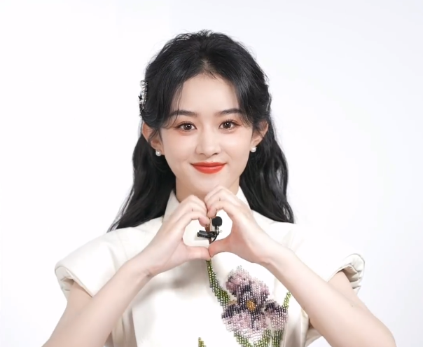 女星长胖就服赵丽颖,为角色胖回婴儿肥,颜值却都没下滑休闲区蓝鸢梦想 - Www.slyday.coM 女星长胖就服赵丽颖,为角色胖回婴儿肥,颜值却都没下滑休闲区蓝鸢梦想 - Www.slyday.coM