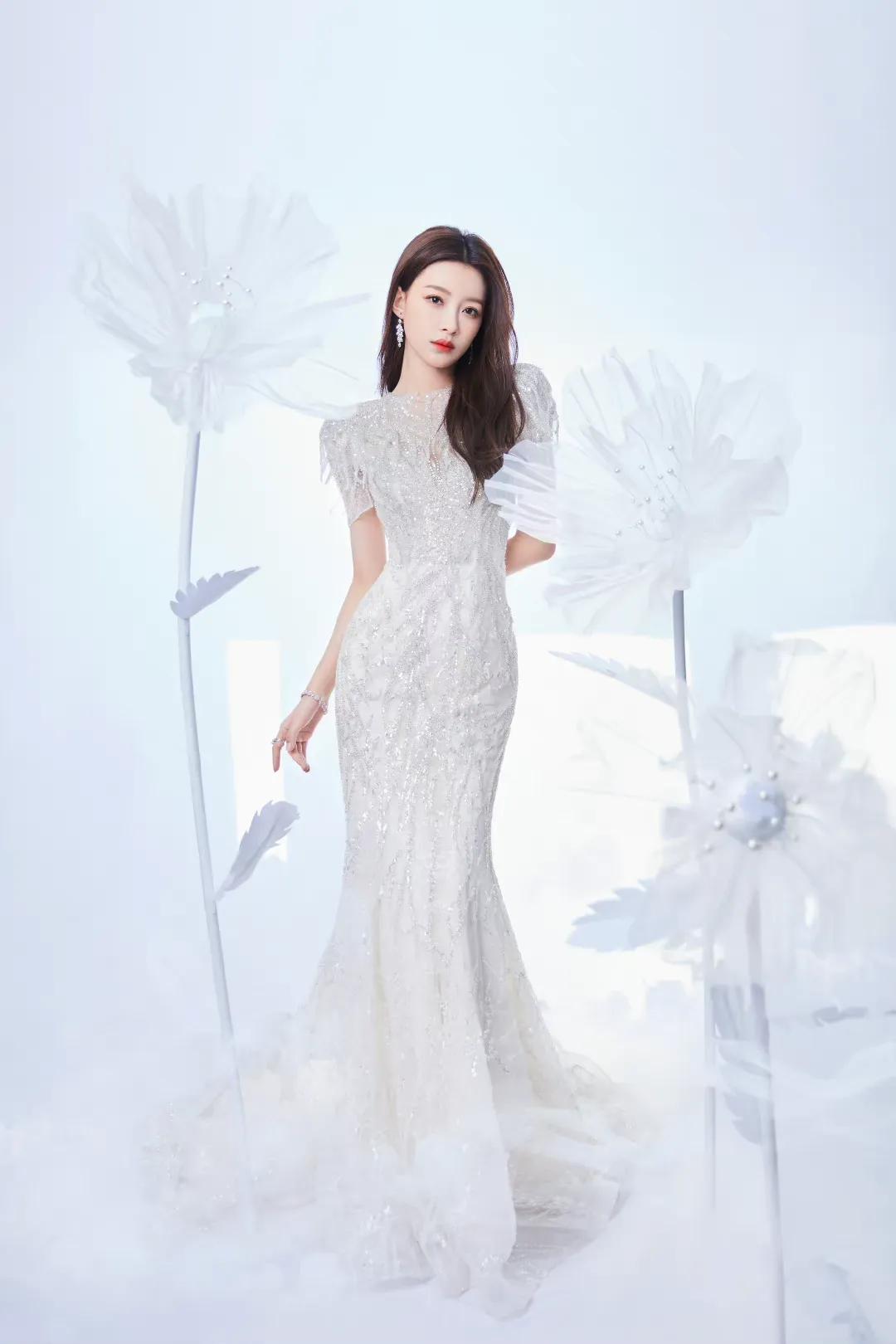 演员孙怡24岁嫁董子健没有婚礼幸福甜蜜的日子天天有