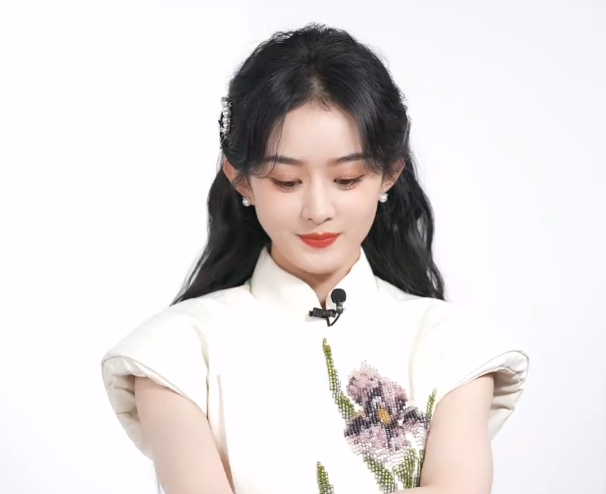 女星长胖就服赵丽颖,为角色胖回婴儿肥,颜值却都没下滑休闲区蓝鸢梦想 - Www.slyday.coM 女星长胖就服赵丽颖,为角色胖回婴儿肥,颜值却都没下滑休闲区蓝鸢梦想 - Www.slyday.coM