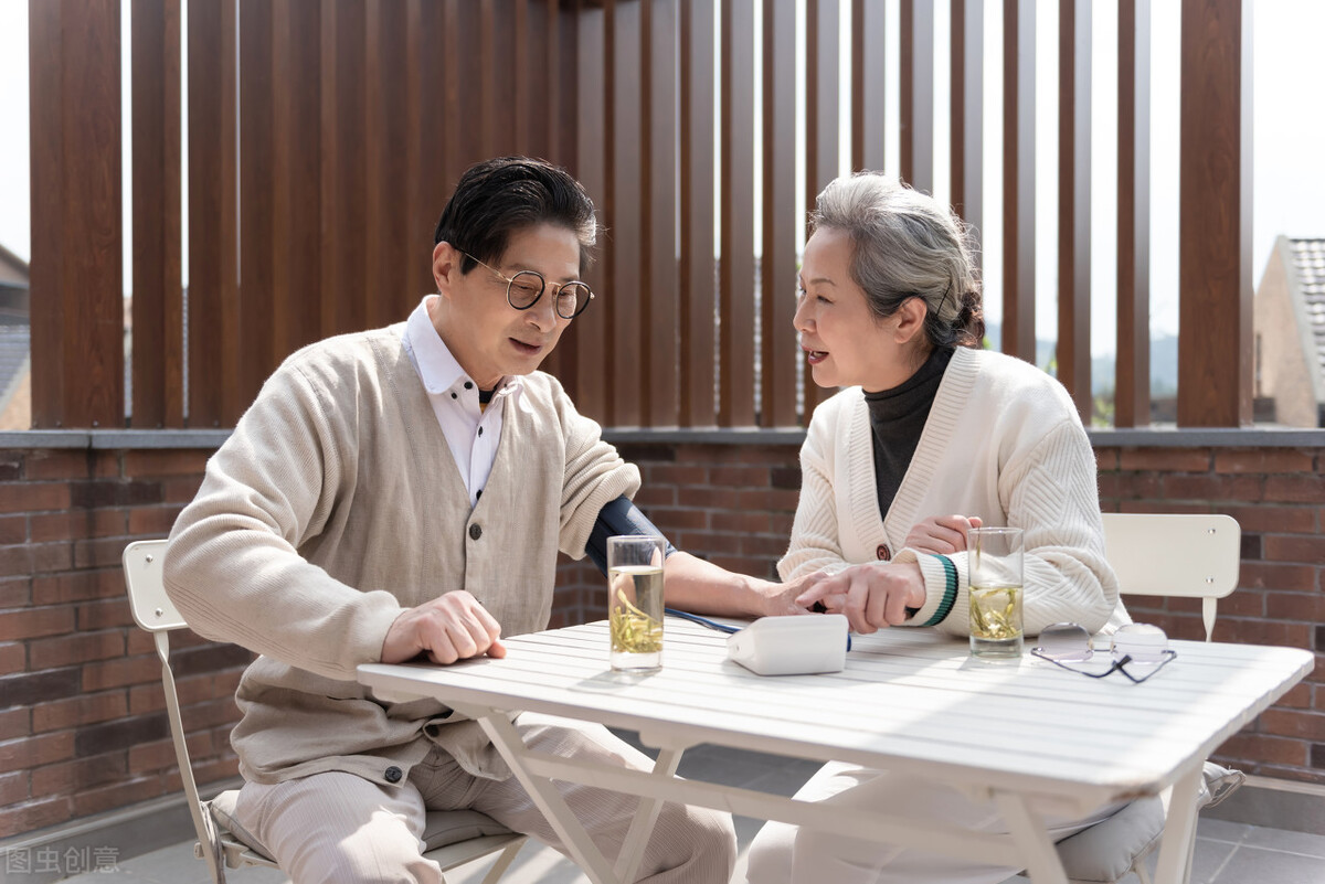 老年人血压降到14090mmhg好还是13080mmhg好如何界定目标
