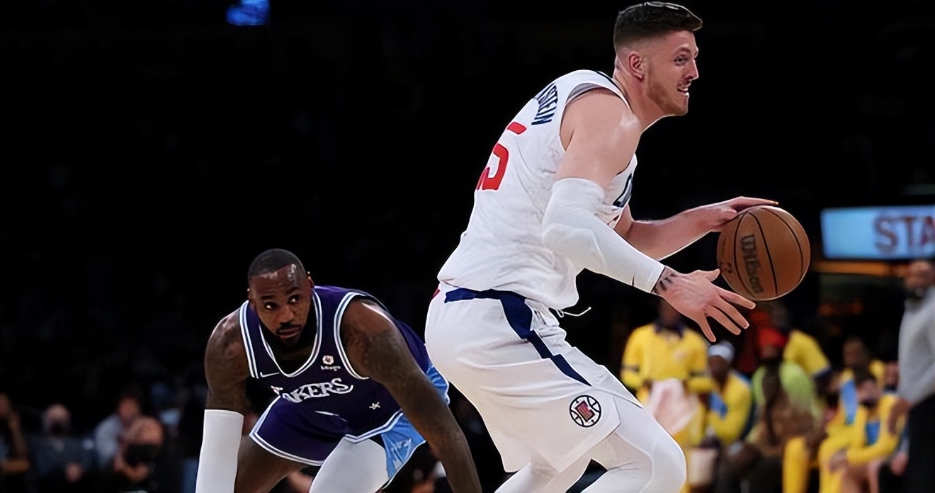 NBA官方为快船内线大将送出生日祝福,他曾是周琦的头号竞争对手休闲区蓝鸢梦想 - Www.slyday.coM NBA官方为快船内线大将送出生日祝福,他曾是周琦的头号竞争对手休闲区蓝鸢梦想 - Www.slyday.coM