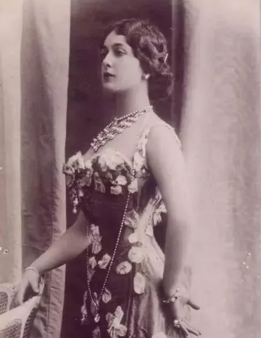 百年前的世界第一美女有多美？存世照片告诉你！休闲区蓝鸢梦想 - Www.slyday.coM