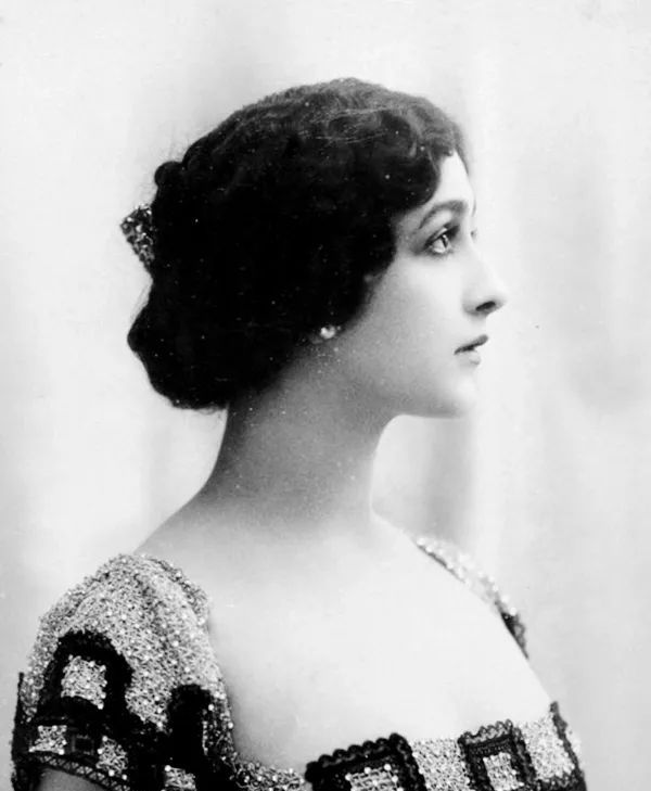 百年前的世界第一美女有多美？存世照片告诉你！休闲区蓝鸢梦想 - Www.slyday.coM