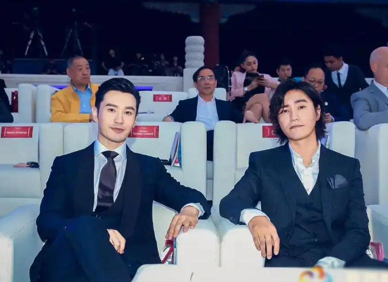 与陈坤飙戏献吻聂远杨颖在风起陇西里陷入黄晓明的关系圈