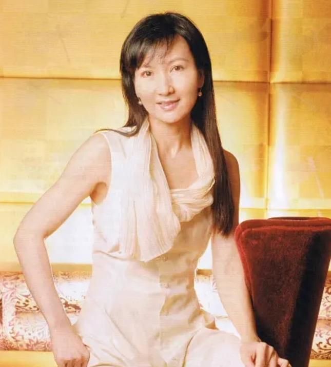 不会因为痛就放弃希望,受过的伤长成疤,开出美丽的花|陈美琪|关之琳