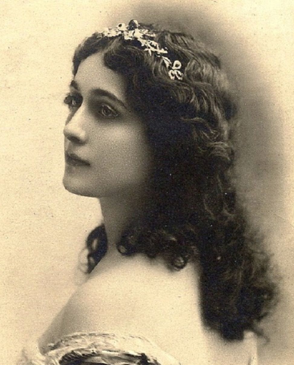 百年前的世界第一美女有多美？存世照片告诉你！休闲区蓝鸢梦想 - Www.slyday.coM