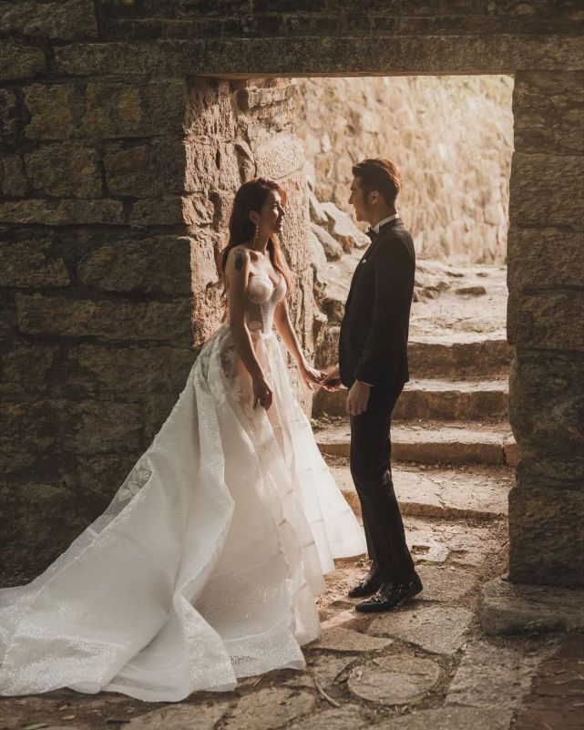 TVB小生黄嘉乐在恋爱5周年纪念日官宣向女友求婚成功休闲区蓝鸢梦想 - Www.slyday.coM