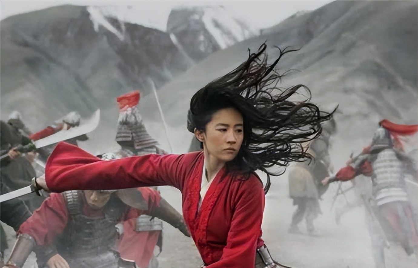 花木兰从军时,为何没人发现她是女性?难道她不睡觉不上厕所吗?|木兰辞|花木兰|从军_新浪新闻