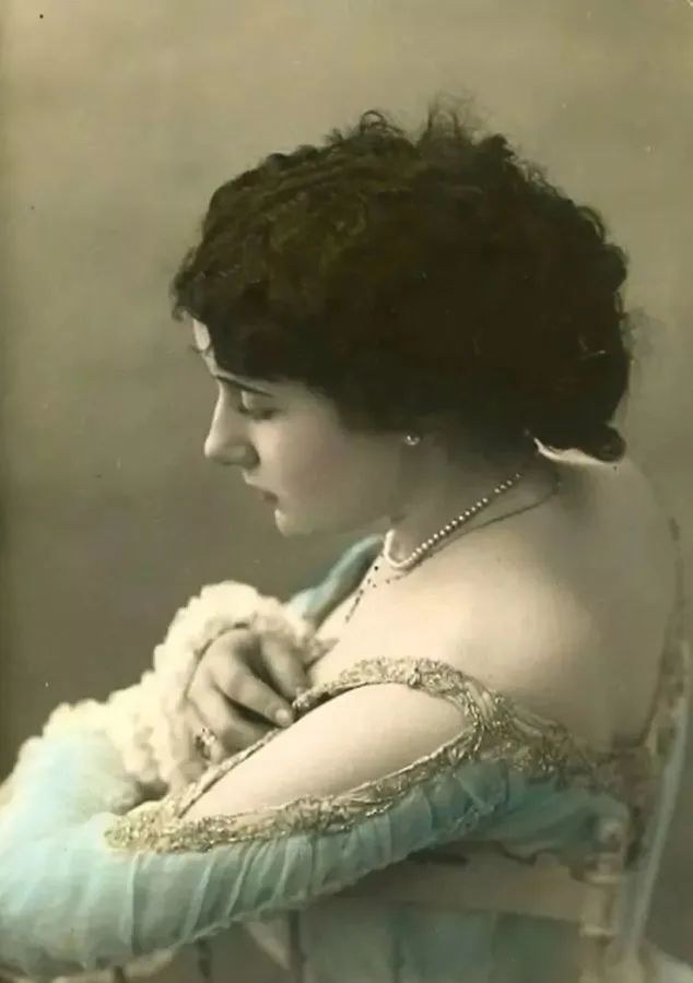 百年前的世界第一美女有多美？存世照片告诉你！休闲区蓝鸢梦想 - Www.slyday.coM