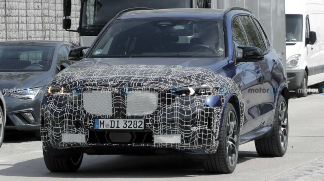 外观内饰均有调整预计2022年内上线新款宝马x5谍照曝光