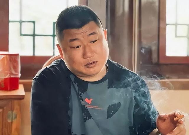 徐会计董三毛工资一个月8000供儿子上大学做居家好男人