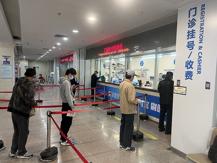 東方醫(yī)院黃牛幫您解決醫(yī)路難題的簡單介紹