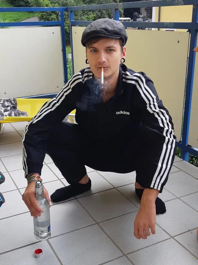 东欧小混混从失败者变潮人