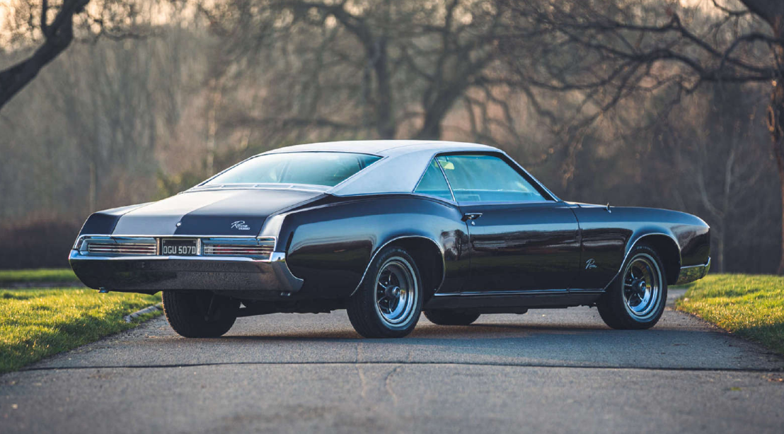 第二代别克里维埃拉搭载70升v8发动机