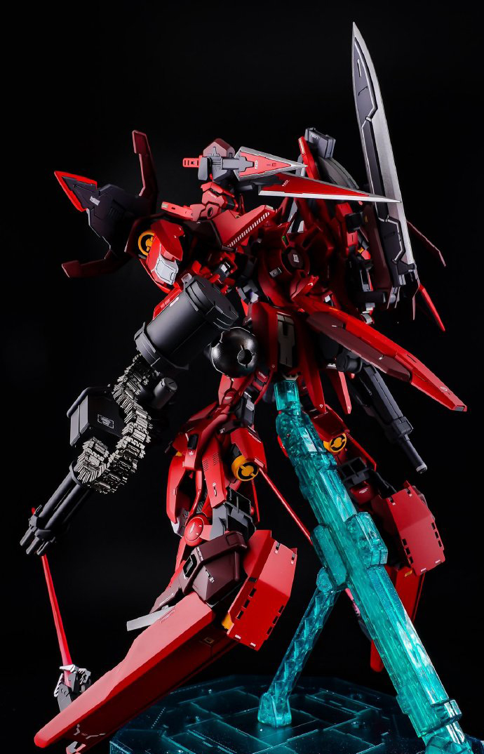 全装备搭载雪崩正义女神高达typef