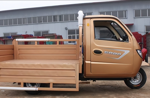 宗申三轮摩托车250cc水冷发动机载重达3吨油耗还低