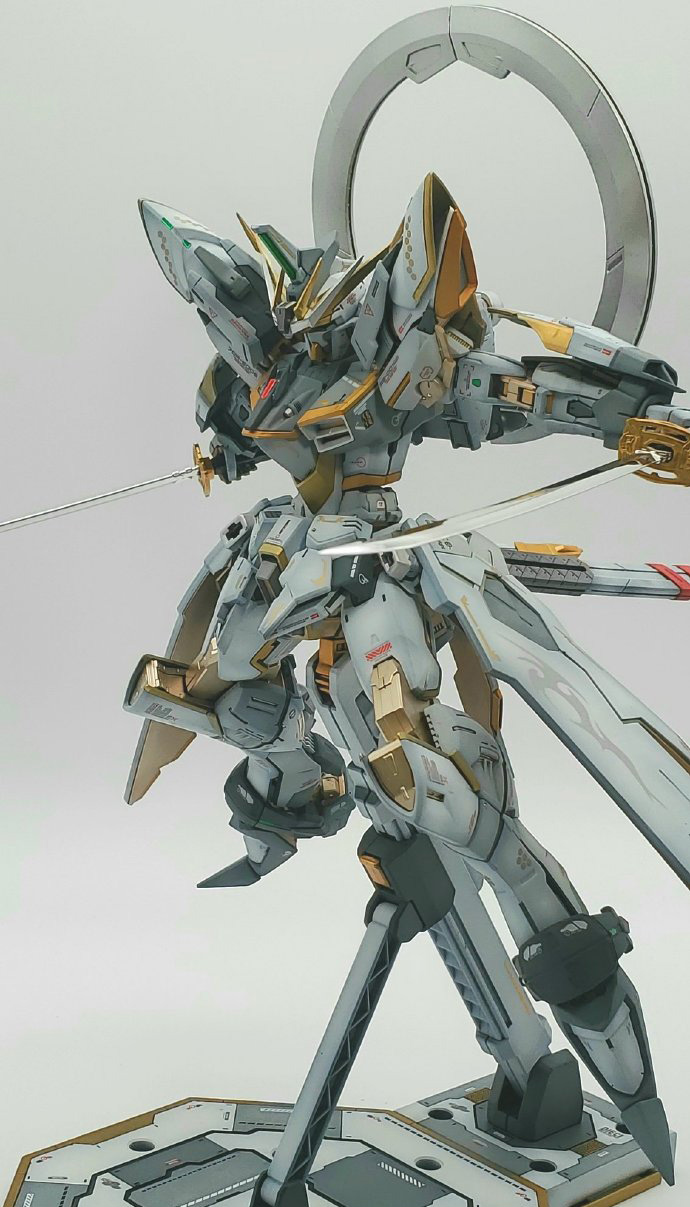 观星者样式mg比例正义高达模型