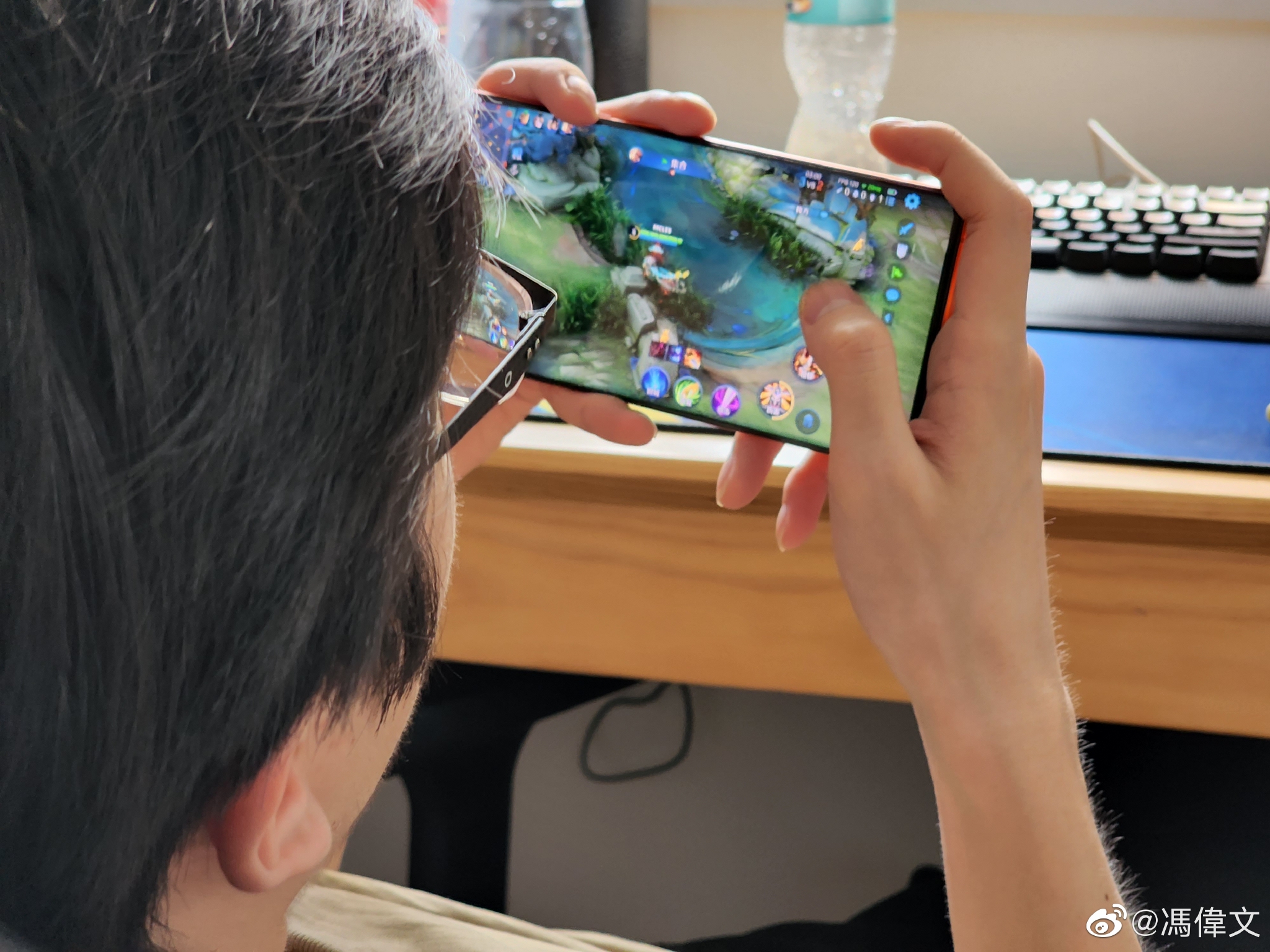 上班打游戏——测续航/发热