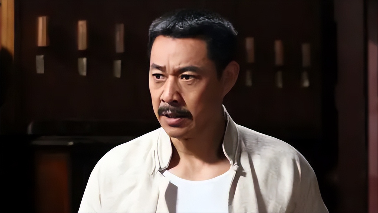 65岁的张丰毅刷屏网络2个月有4部剧在播网友表示追剧很忙