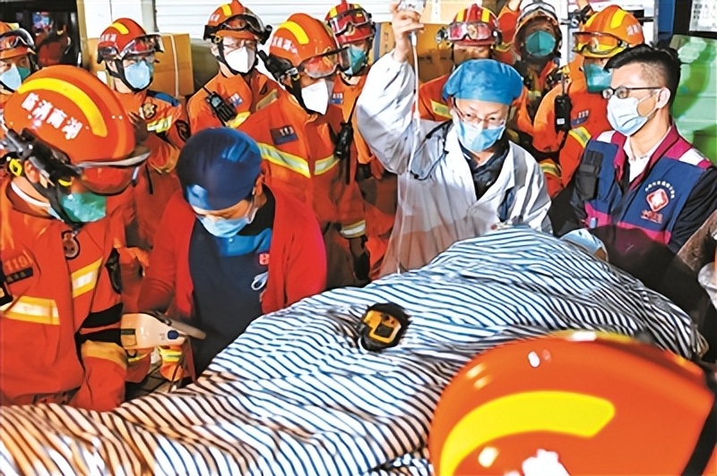 长沙房屋倒塌事故人员全部救出,53人遇难,9名嫌疑人被批捕休闲区蓝鸢梦想 - Www.slyday.coM 长沙房屋倒塌事故人员全部救出,53人遇难,9名嫌疑人被批捕休闲区蓝鸢梦想 - Www.slyday.coM