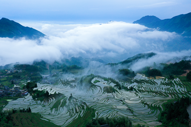 云雾奇观浮云世界中国最美的40个景点中他排名38