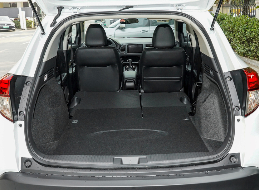 15万元级合资suv硬碰硬丰田卡罗拉锐放对比本田缤智