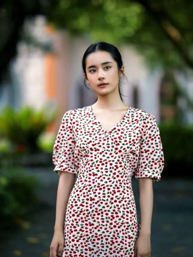 这剧美女这么多看重生之门却无心破案这眼睛光顾着看脸了