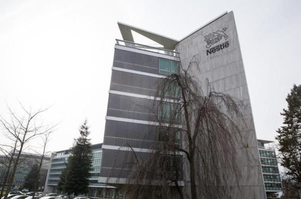 视频｜雀巢瑞士工厂原料中查获500公斤可卡因 来自巴西休闲区蓝鸢梦想 - Www.slyday.coM