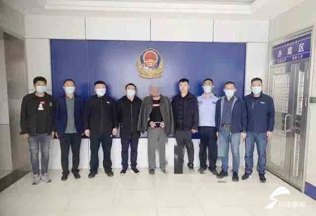 因感情不和将妻子勒死后藏在衣柜 男子潜逃河南30年后被抓获休闲区蓝鸢梦想 - Www.slyday.coM