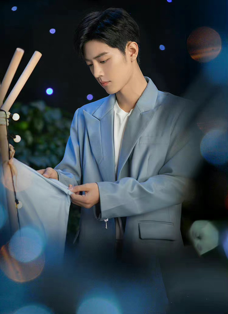 肖战浅蓝色西装造型好正好清新