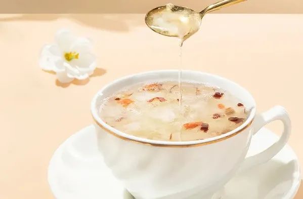香飘飘财报中的三大关键词:健康化、双轮战略和高成长性
