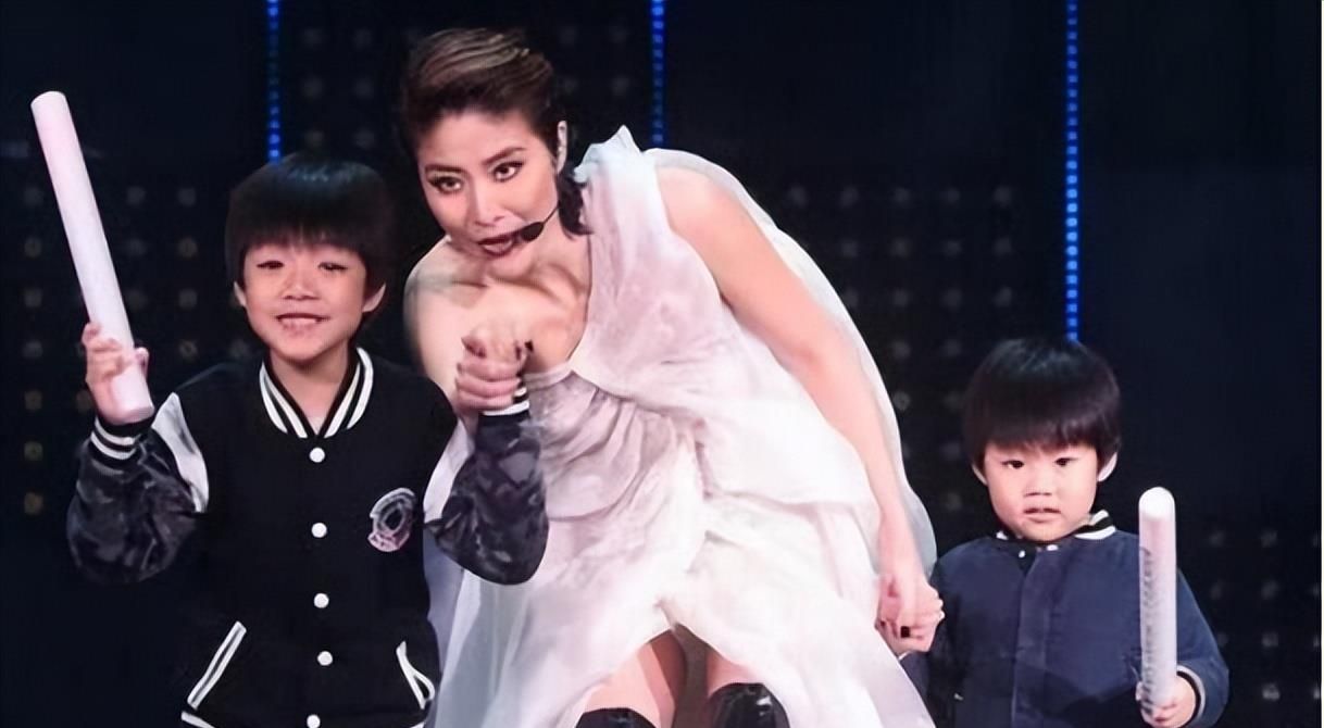 虾饺仔小龙包,陈慧琳这是有多爱吃?给孩子取的名字都是美食休闲区蓝鸢梦想 - Www.slyday.coM 虾饺仔小龙包,陈慧琳这是有多爱吃?给孩子取的名字都是美食休闲区蓝鸢梦想 - Www.slyday.coM