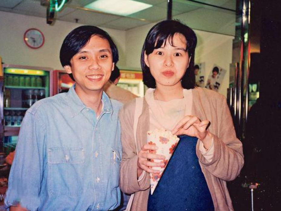 一见钟情的离异夫妻陈慧仪单身抚养两子女陈嘉上娶小30岁娇妻