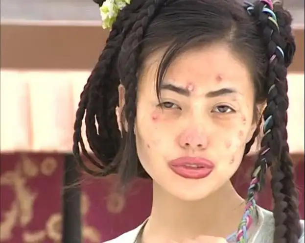 内地女星扮丑千奇百怪倪妮认真高圆圆敬业鞠婧祎走错了片场