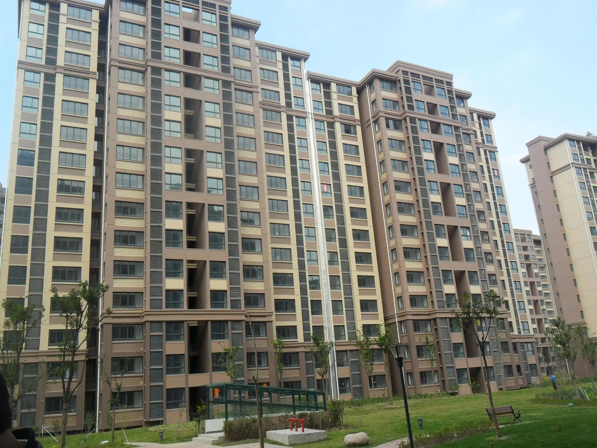 18层的小高层楼房买房选几楼最好听听售楼小姐姐的酒后吐真言