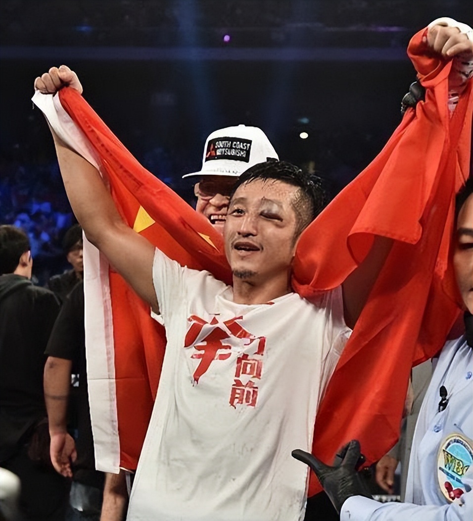 邹市明眼睛怎么冉莹颖曝光丈夫近照网友打拳击打的