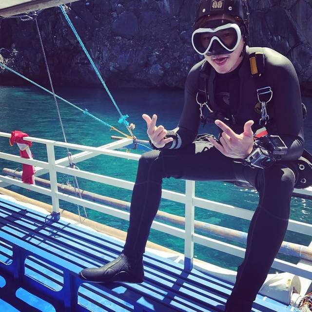 陈键锋分享近照!一改往日奶油小生形象,浑身肌肉男人味十足