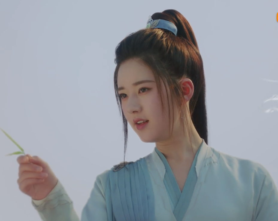 疑似《星汉灿烂》后期吐槽赵露思：拍古装染黄发，熬夜为她修镜头休闲区蓝鸢梦想 - Www.slyday.coM